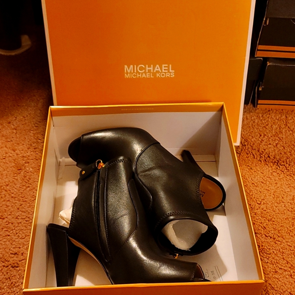 MK